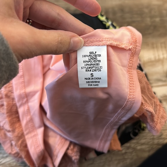 Size Small Lace crop top and nightie bundle - Picture 7 of 8